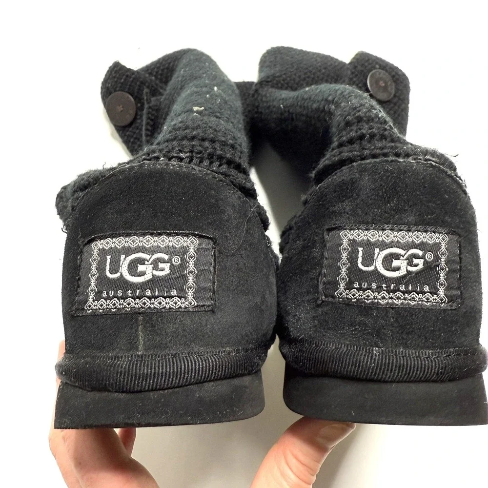 UGG Cardy Black Talk Knit Boots Women's size 7 Classic Three Buttons‎ Flaw 5819
